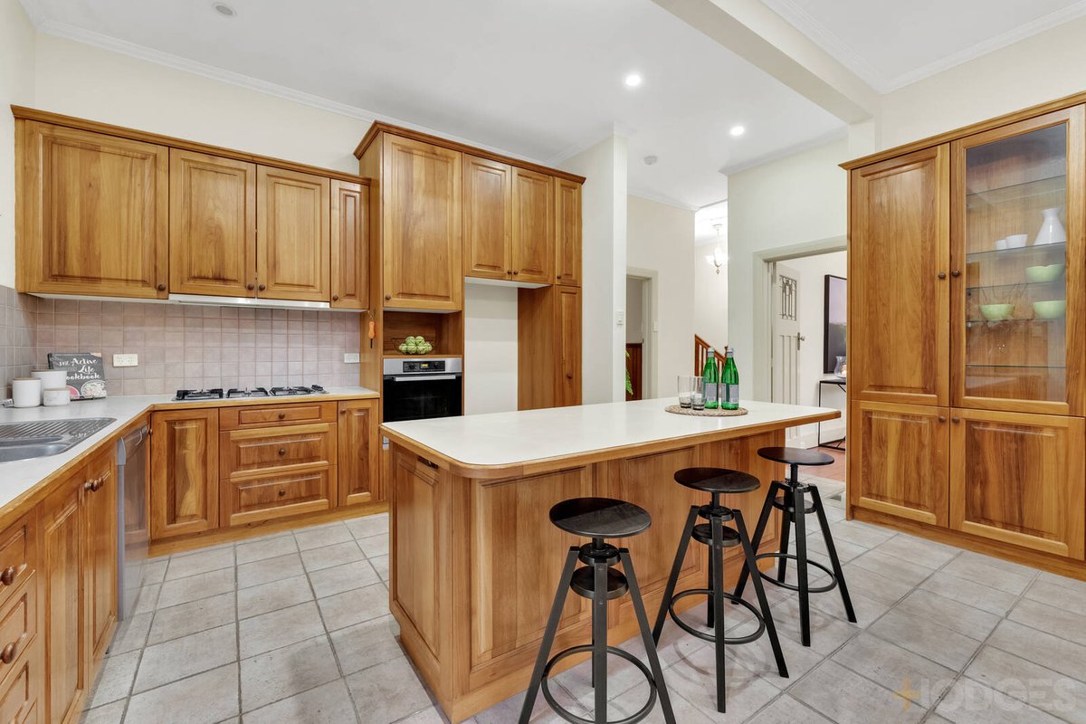 172 Charman Road Mentone - Residential for sale