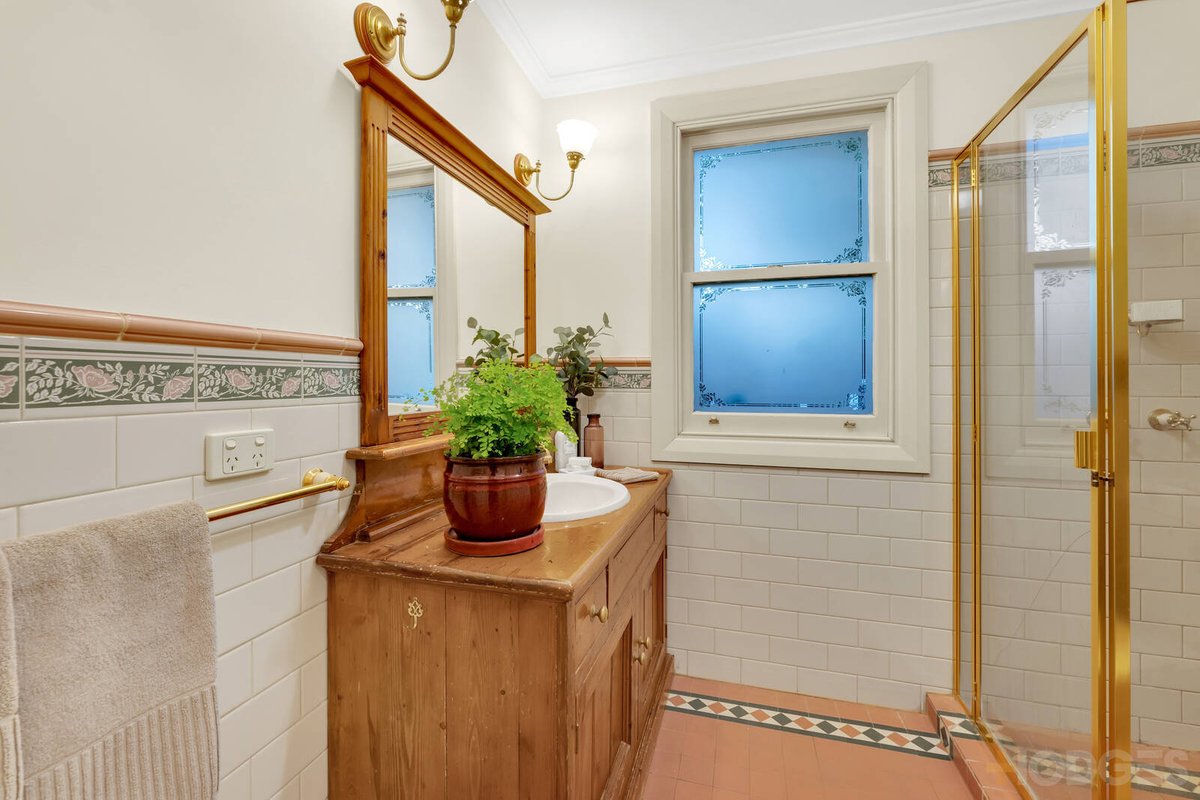 172 Charman Road Mentone - Residential for sale