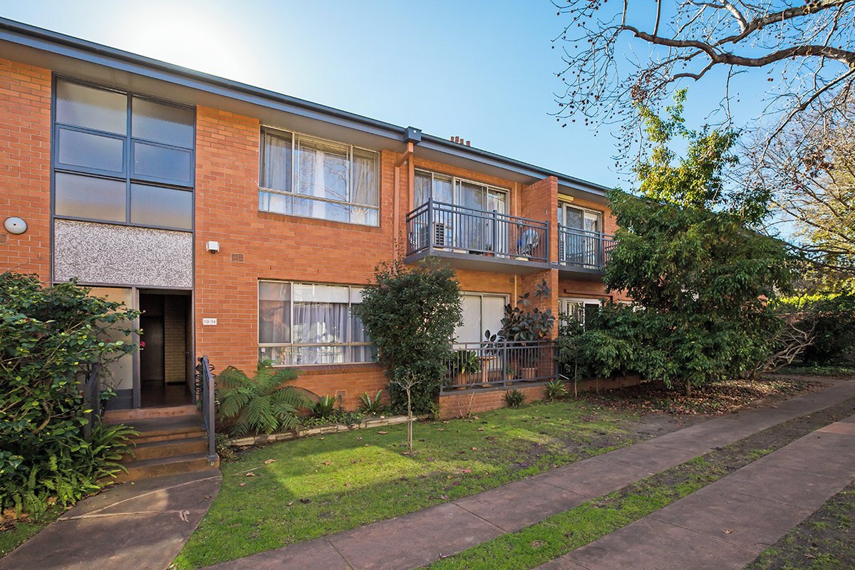 17 / 34 Rockley Road SOUTH YARRA - Residential for lease