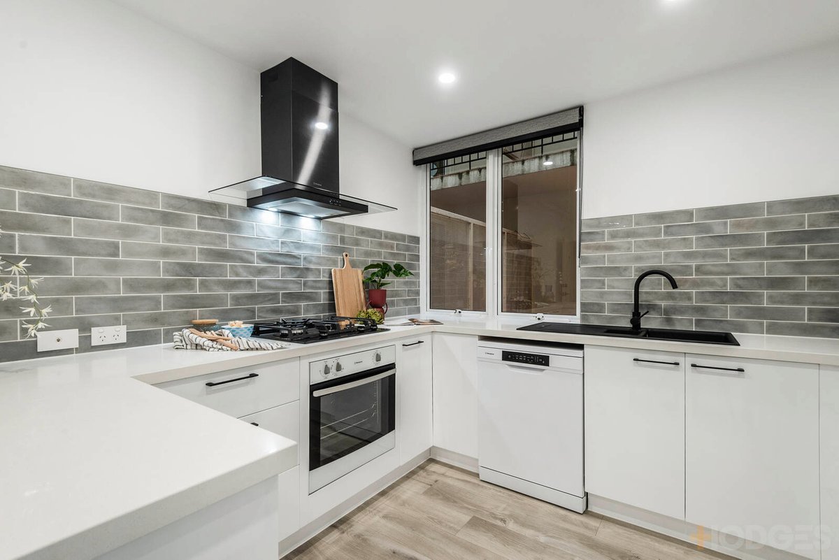 17 / 56 Beach Road Hampton - Residential for sale