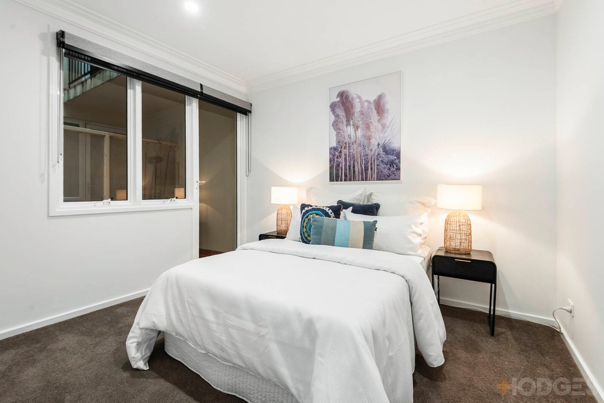 17 / 56 Beach Road Hampton - Residential for sale