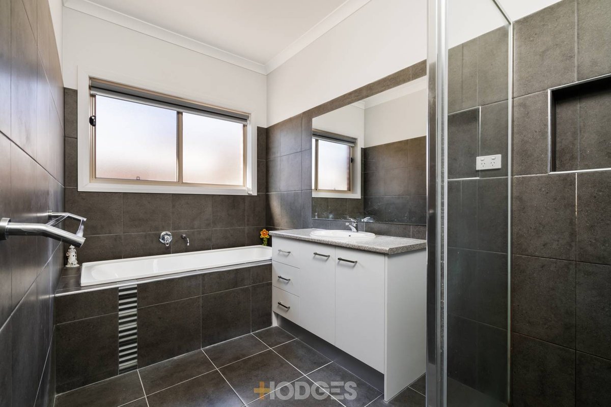 1 / 77 Market Road Werribee - Residential for sale