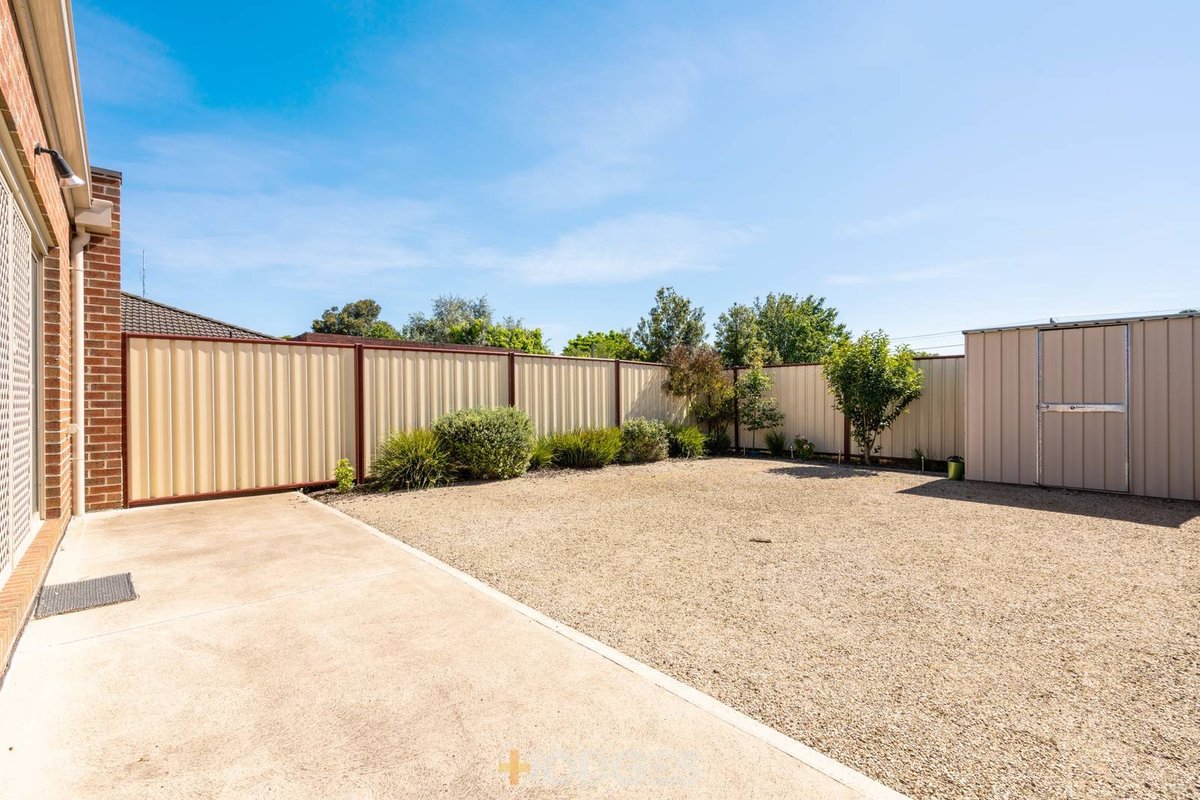 1 / 77 Market Road Werribee - Residential for sale