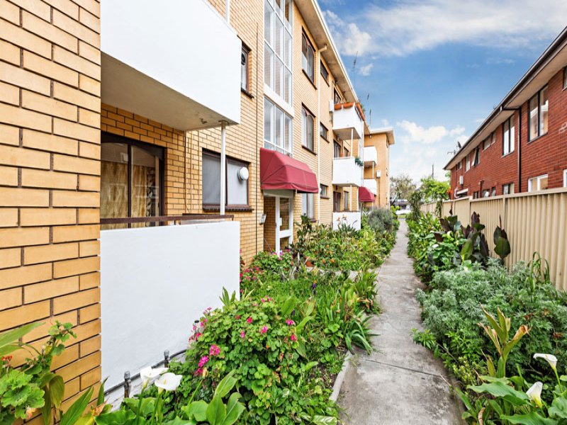 17 / 99 Cowper Street FOOTSCRAY - Residential for sale