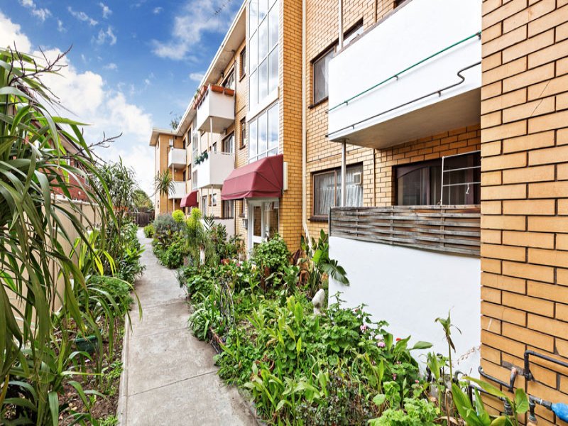 17 / 99 Cowper Street FOOTSCRAY - Residential for sale