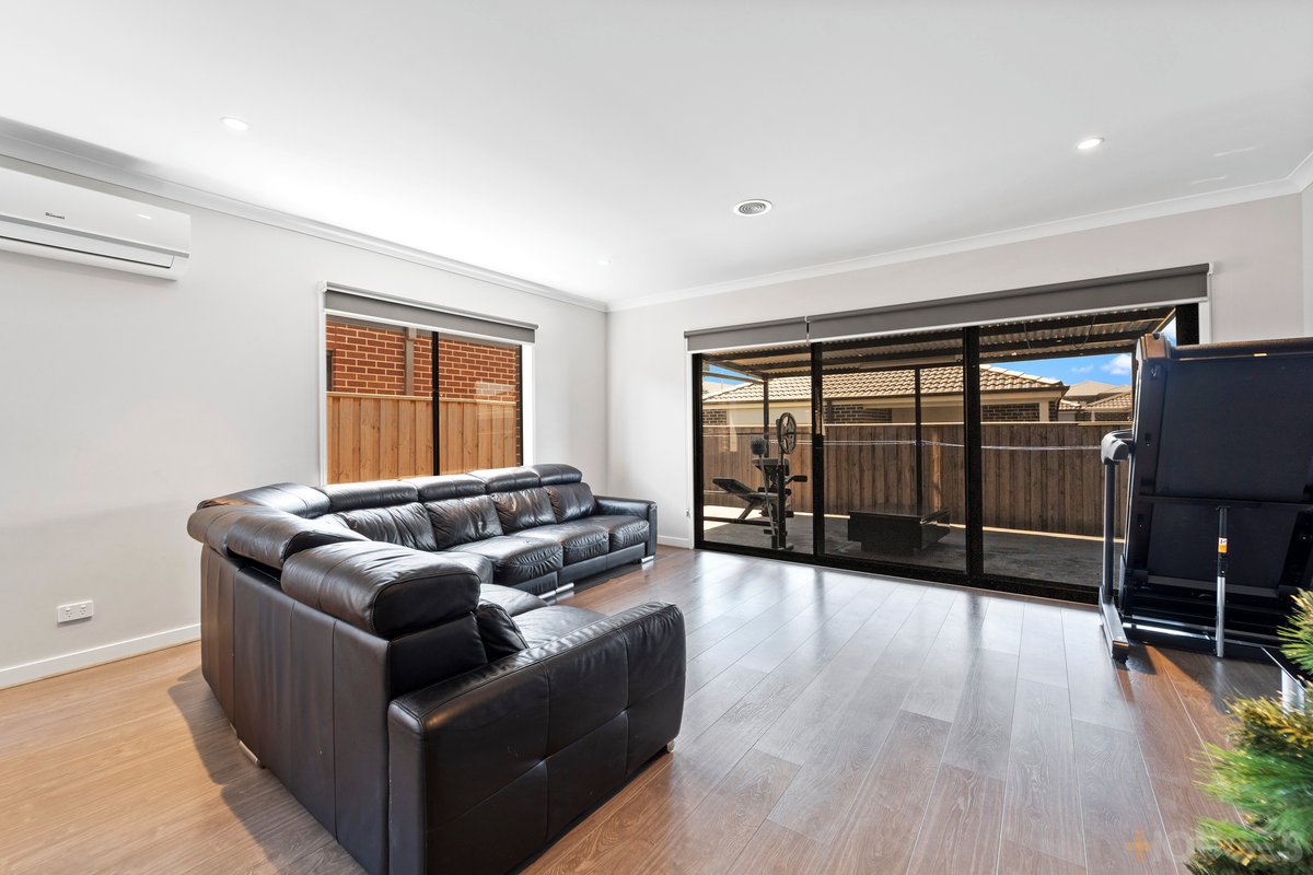 18 Arthurdale Crescent Werribee - Residential for sale