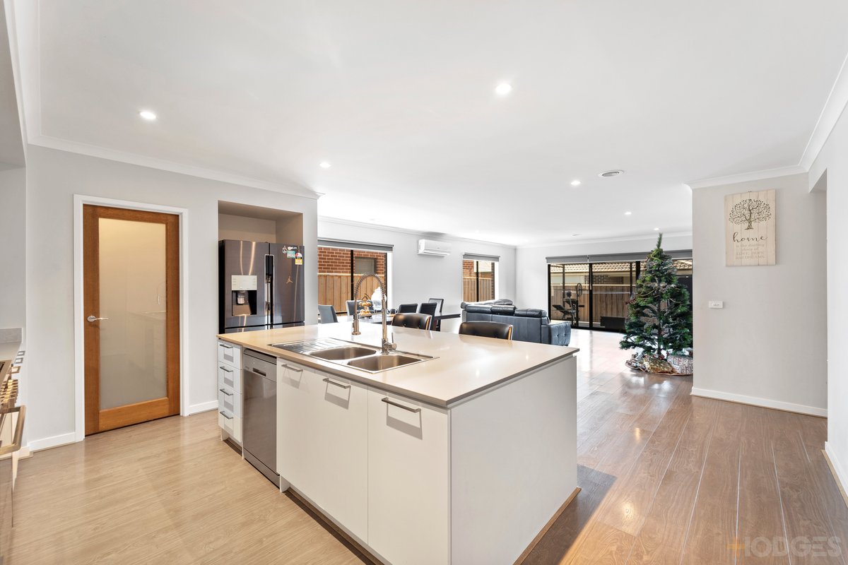18 Arthurdale Crescent Werribee - Residential for sale