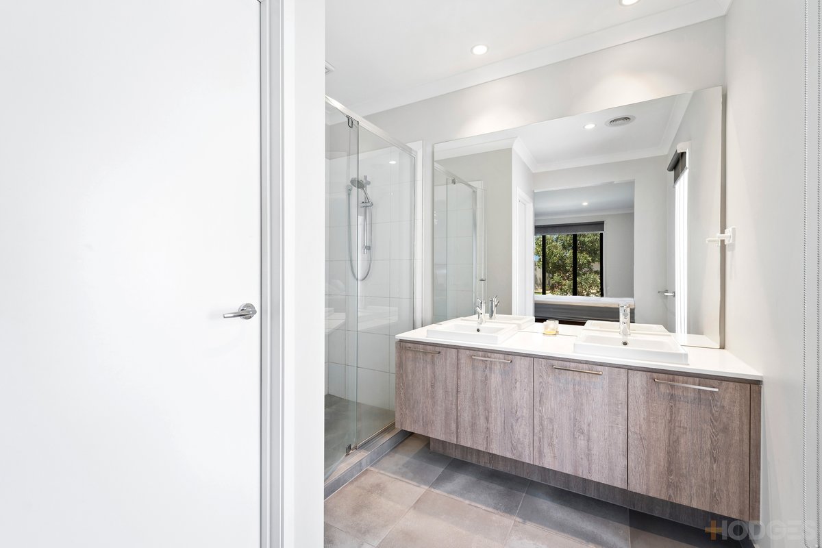 18 Arthurdale Crescent Werribee - Residential for sale