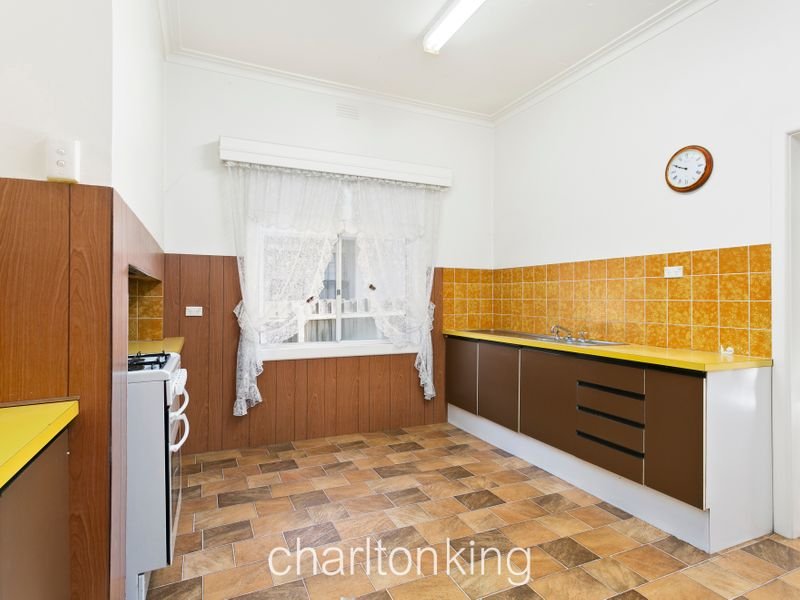 18 Avelin Street HAMPTON - Residential for sale