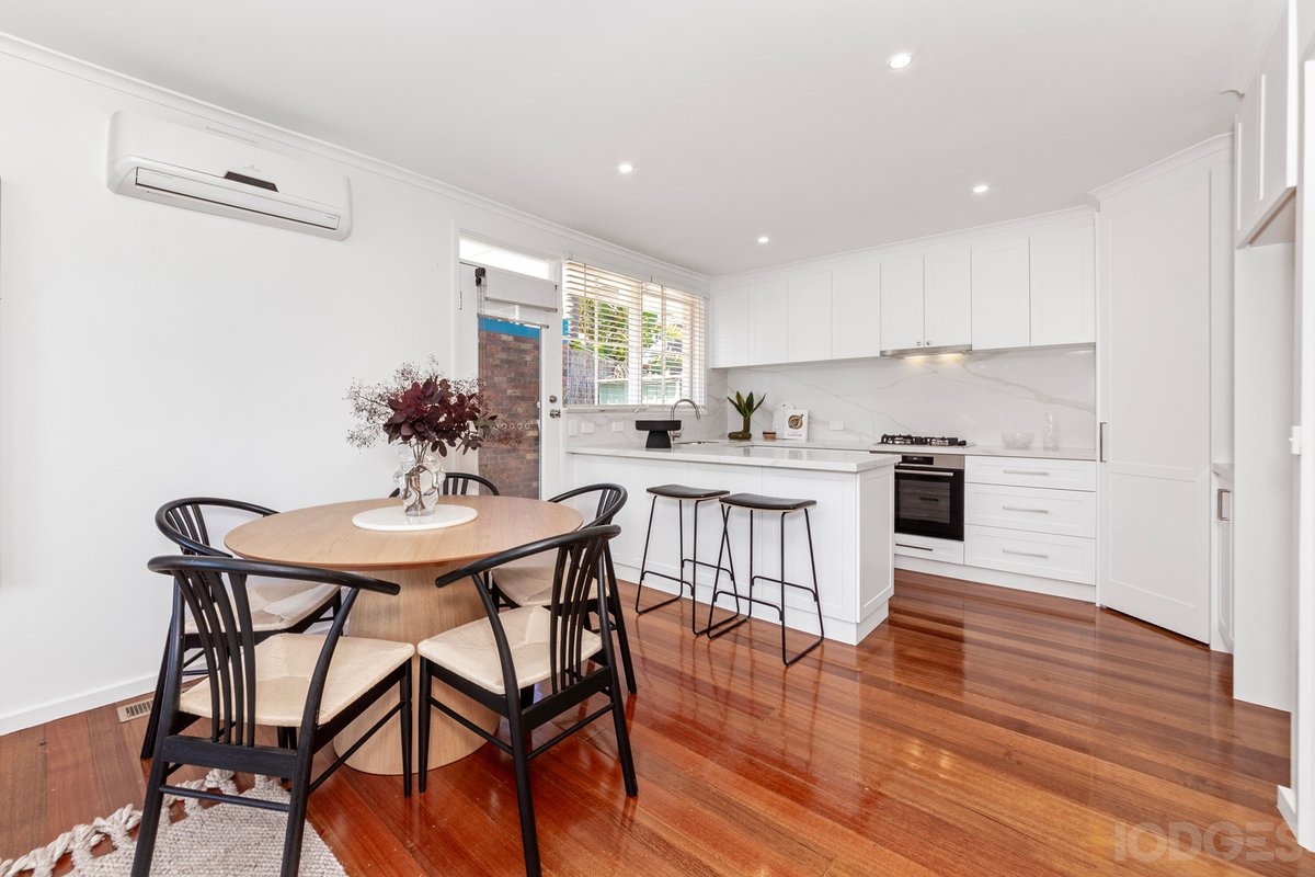 1 / 8 Bayview Crescent Black Rock - Residential for sale