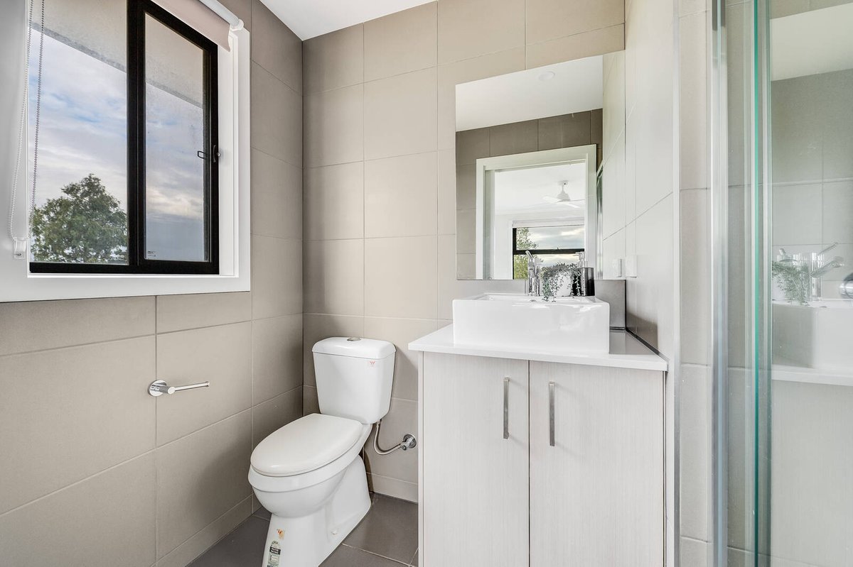 18 Coorong Walk Werribee - Residential for sale