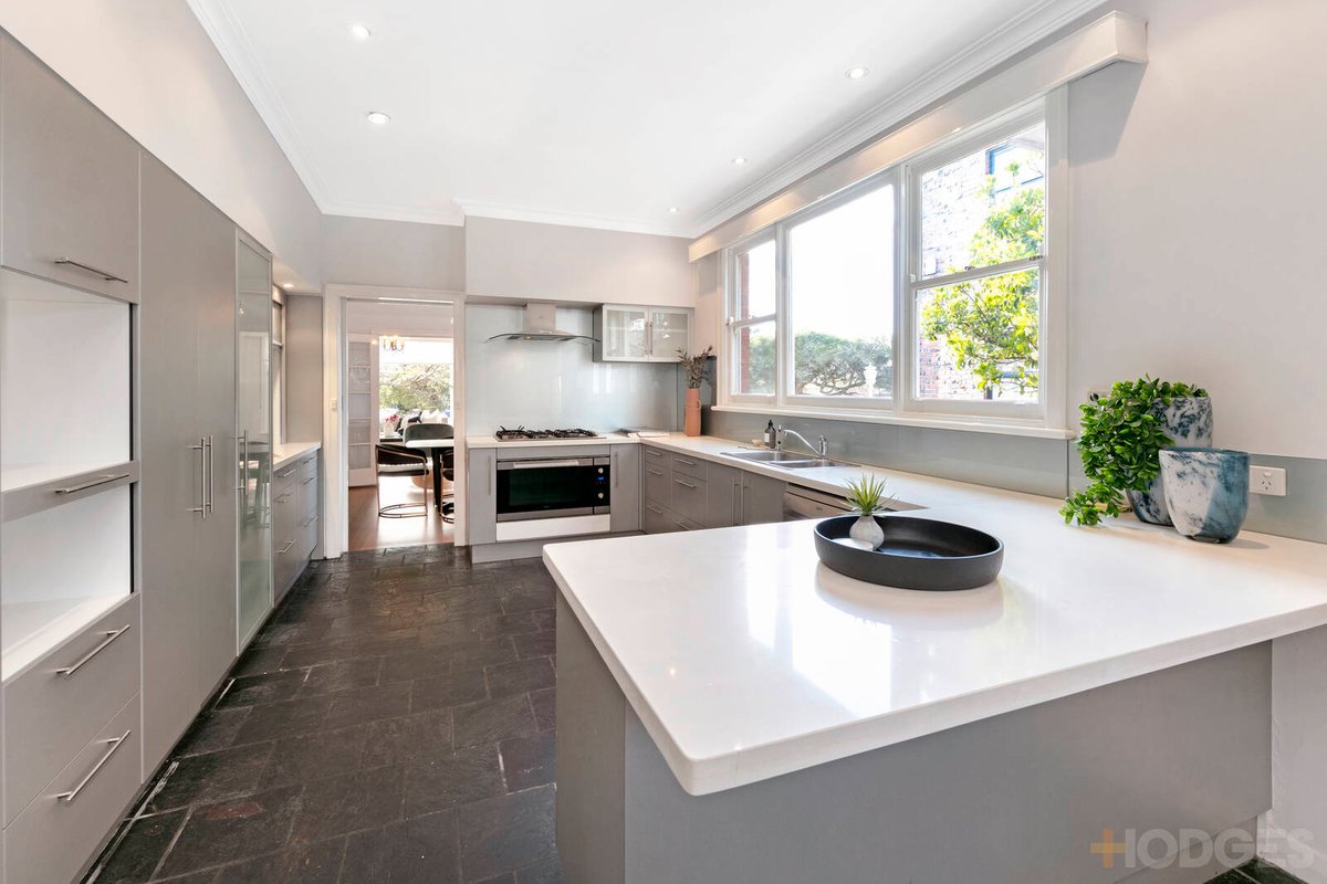 18 Cratloe Road Mount Waverley - Residential for sale