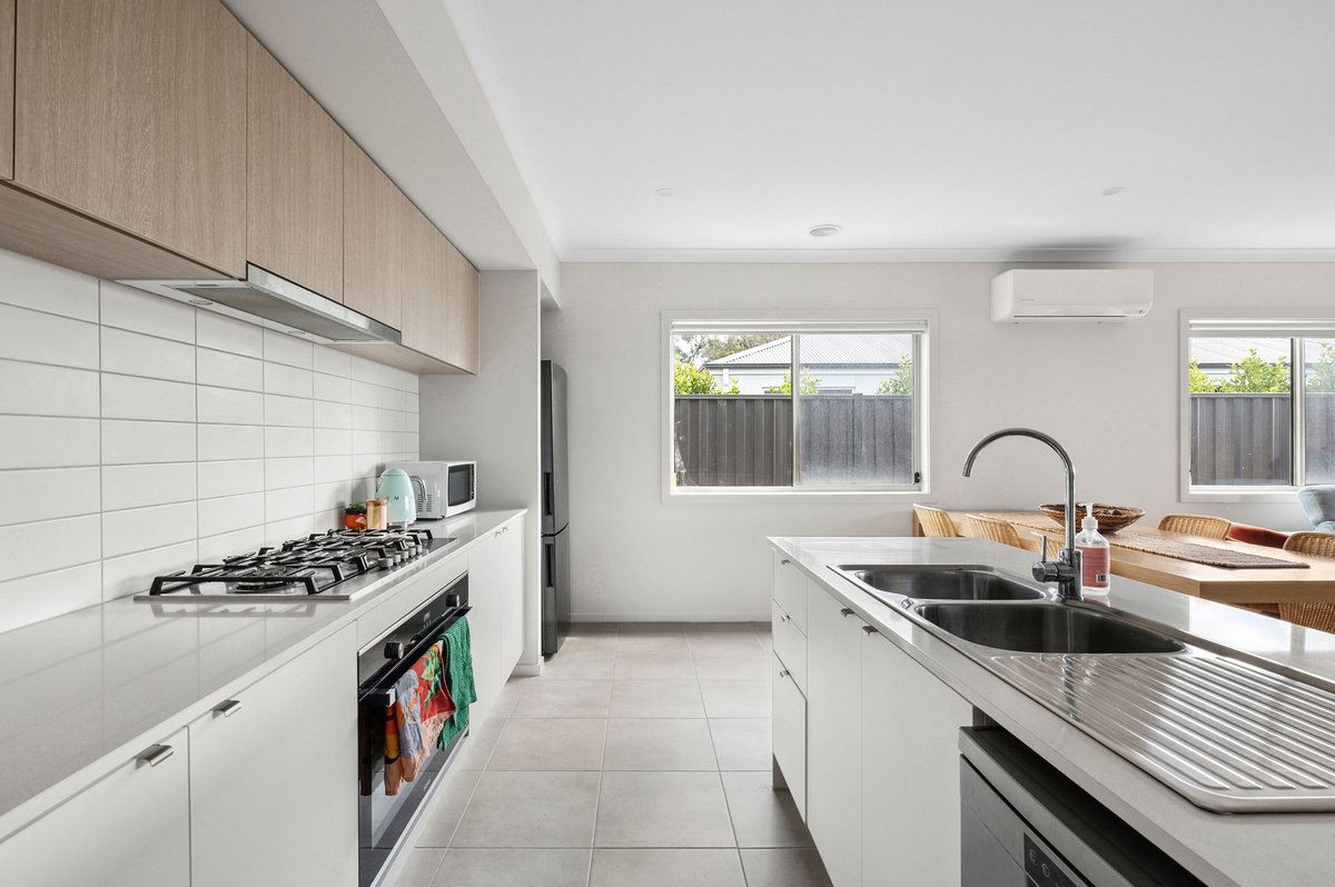 18 Fitzwalter St St Leonards - Residential for lease