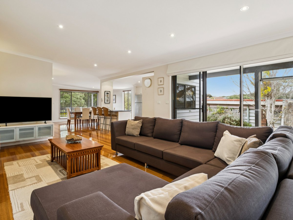18 Flinders Street RYE - Residential for sale