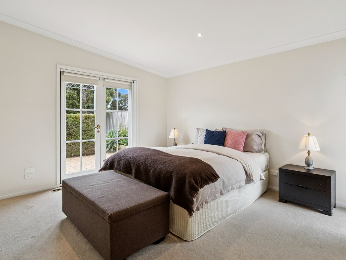 18 Flinders Street RYE - Residential for sale