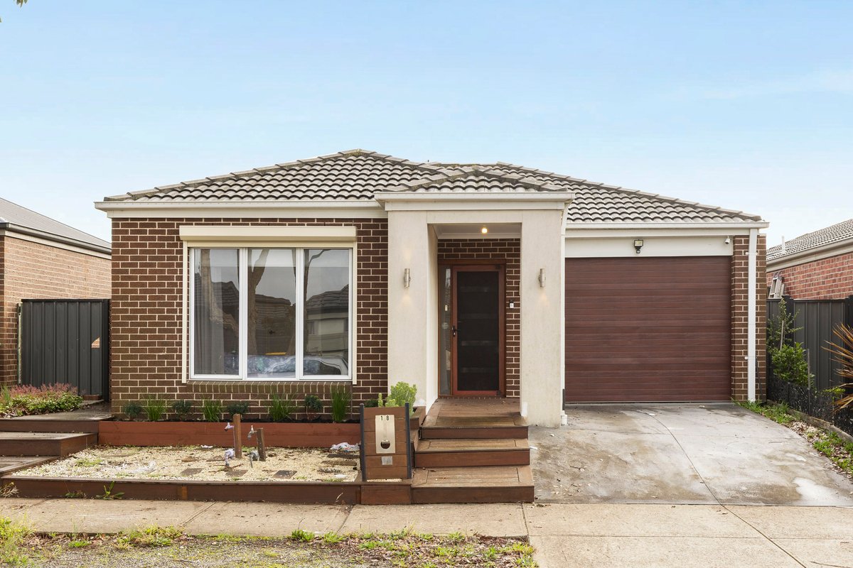 18 Gateshead Street Craigieburn - 3 bedroom property