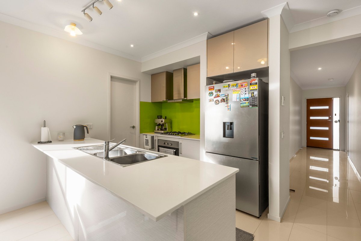 18 Gateshead Street Craigieburn - Residential for sale