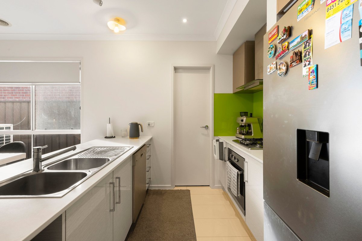 18 Gateshead Street Craigieburn - Residential for sale