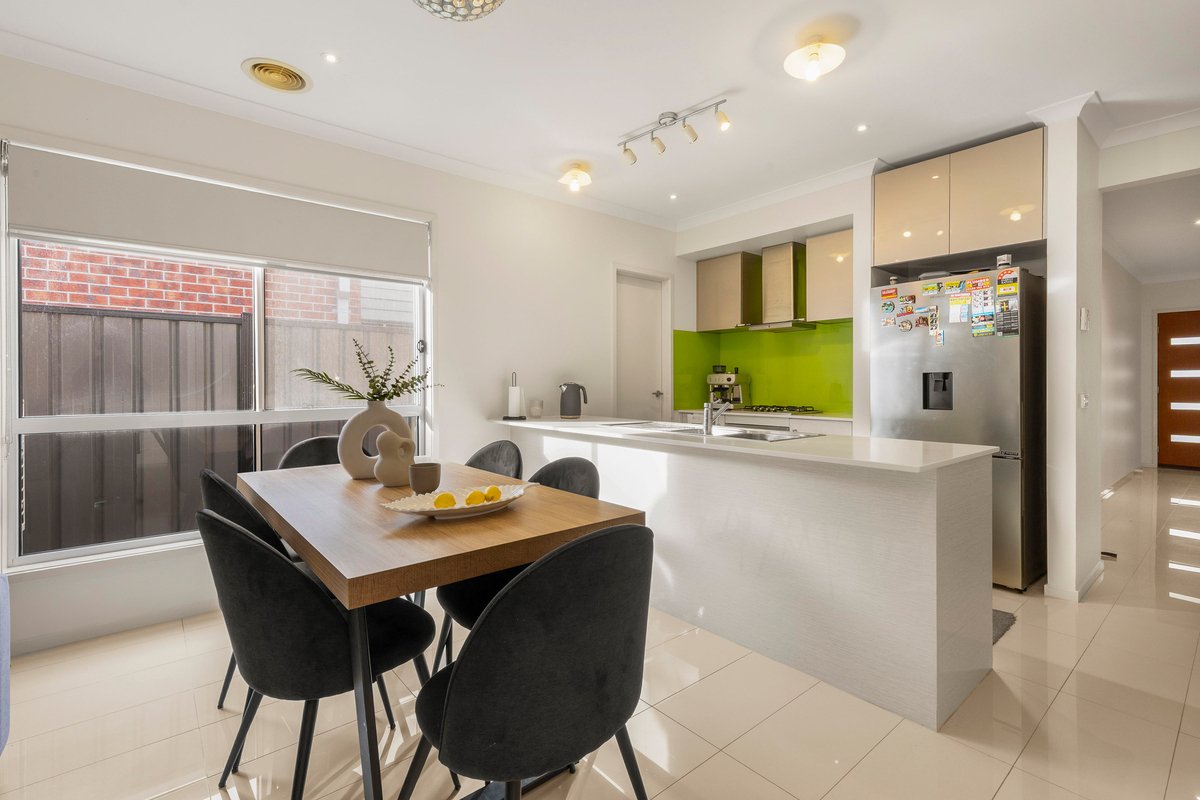 18 Gateshead Street Craigieburn - Residential for sale
