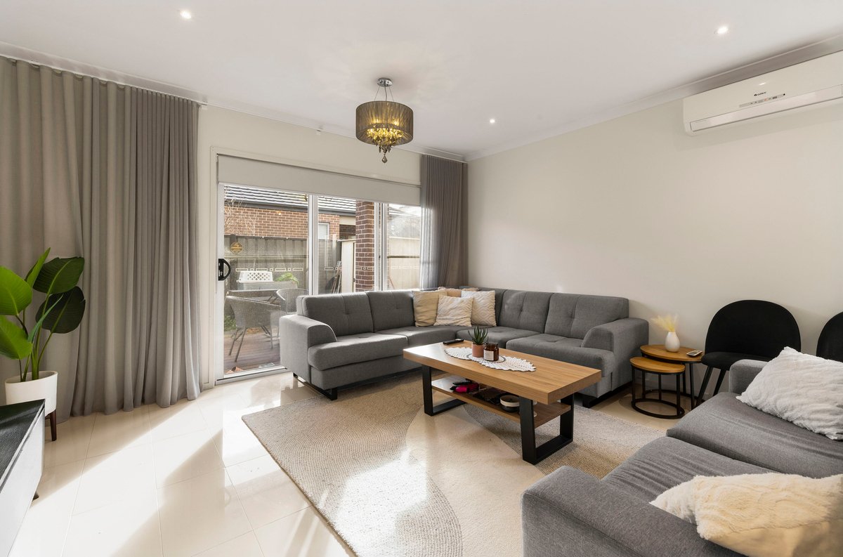 18 Gateshead Street Craigieburn - Residential for sale