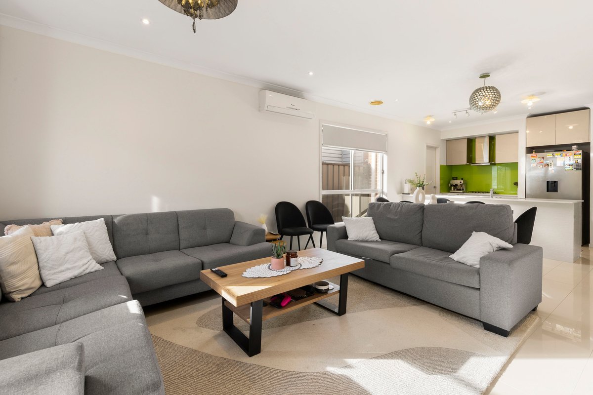 18 Gateshead Street Craigieburn - Residential for sale