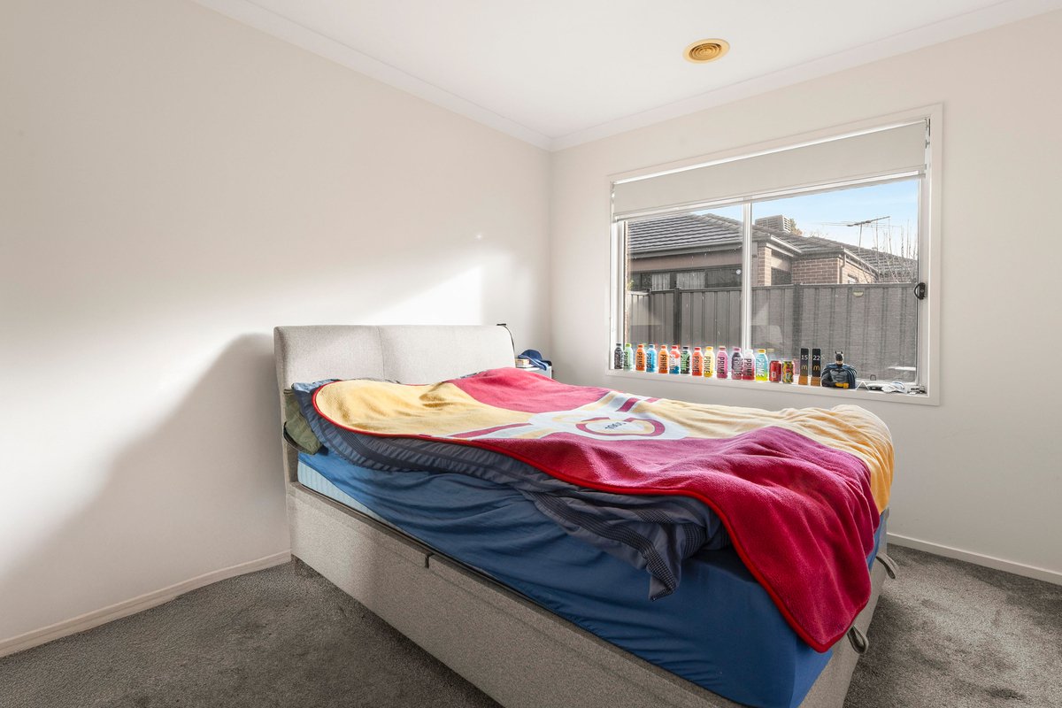18 Gateshead Street Craigieburn - Residential for sale