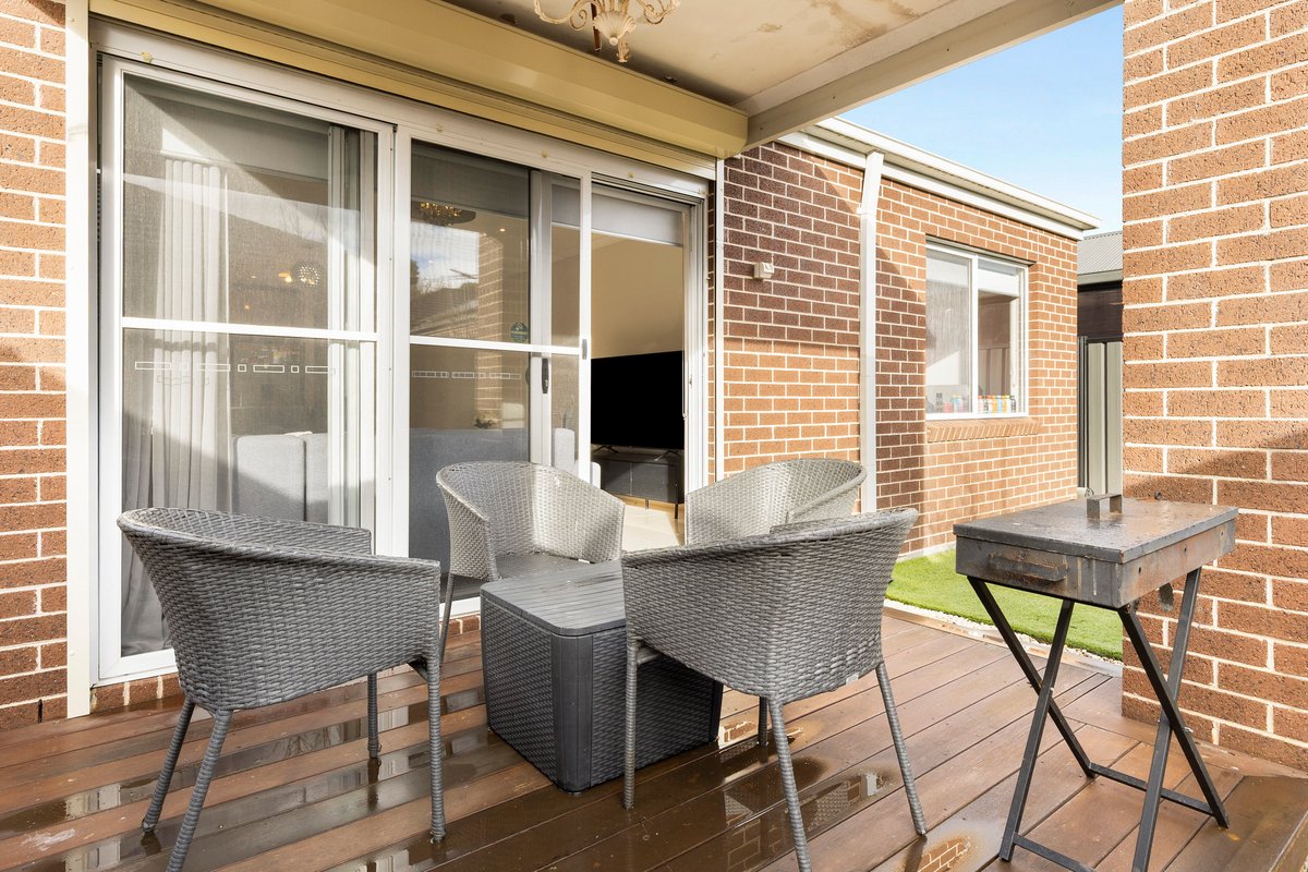 18 Gateshead Street Craigieburn - Residential for sale