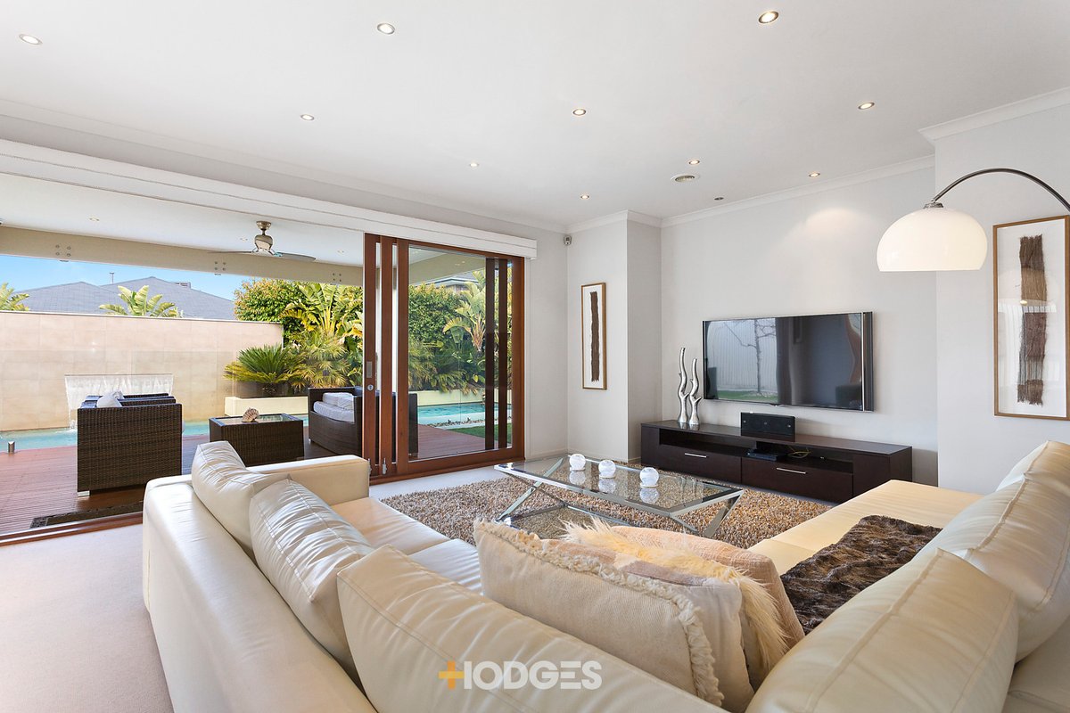 18 Highbury Grove Keysborough - Residential for sale