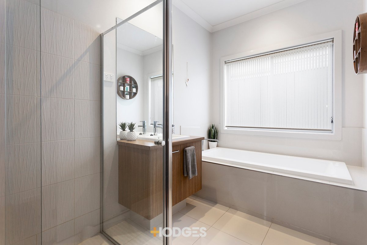 18 Highbury Grove Keysborough - Residential for sale