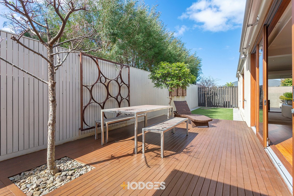 18 Highbury Grove Keysborough - Residential for sale