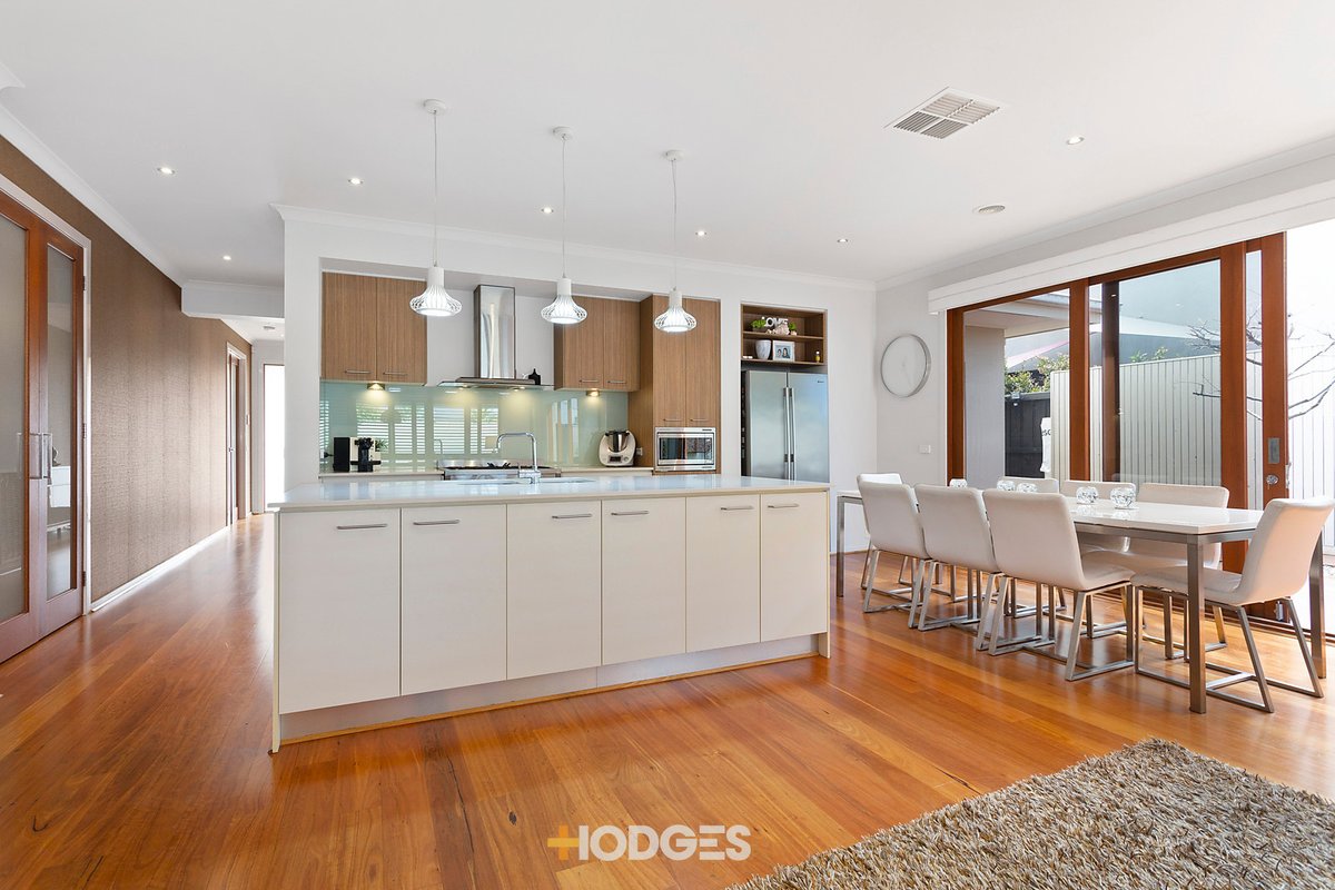 18 Highbury Grove Keysborough - Residential for sale