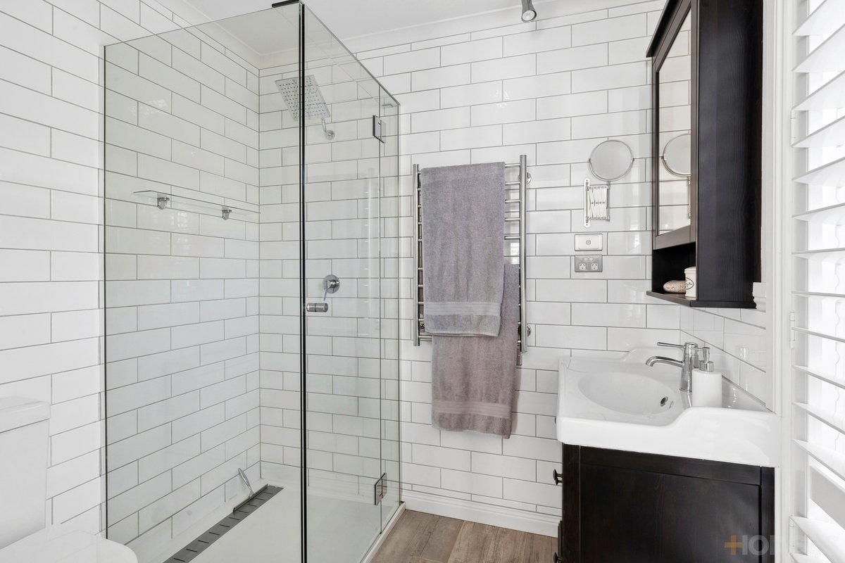 18 Highgrove Court Ocean Grove - Residential for sale