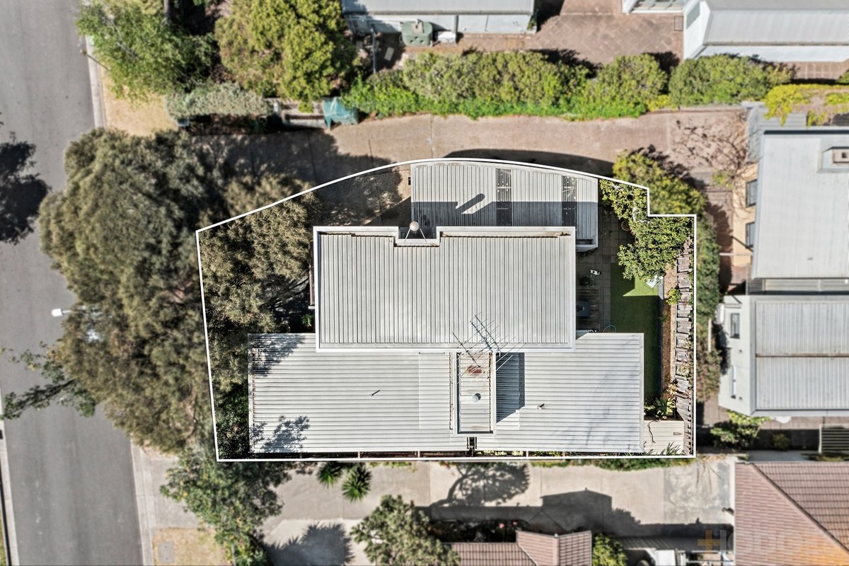 1 / 8 Hopgood Place Barwon Heads - Residential for sale