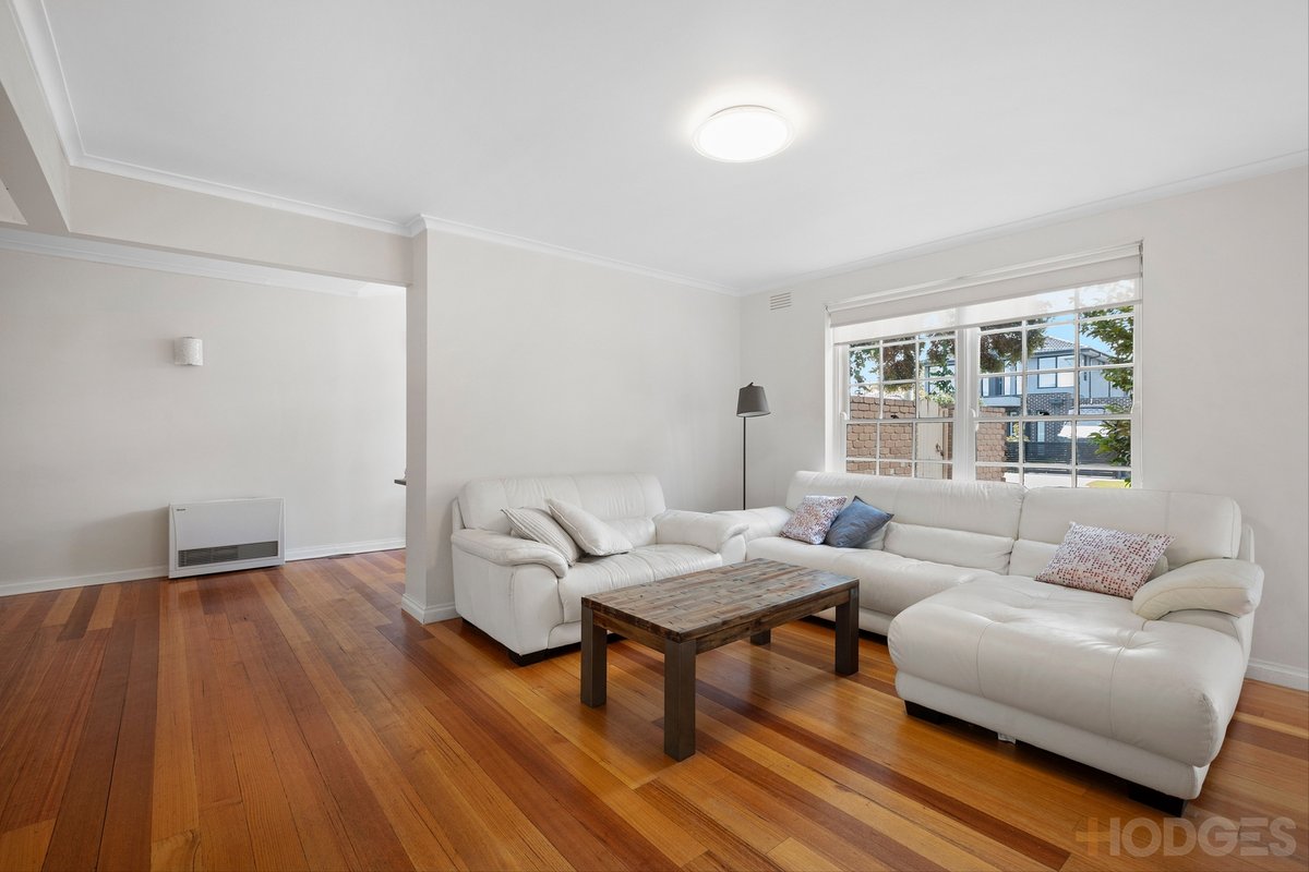 1 / 8 Lilian Court Beaumaris - Residential for sale