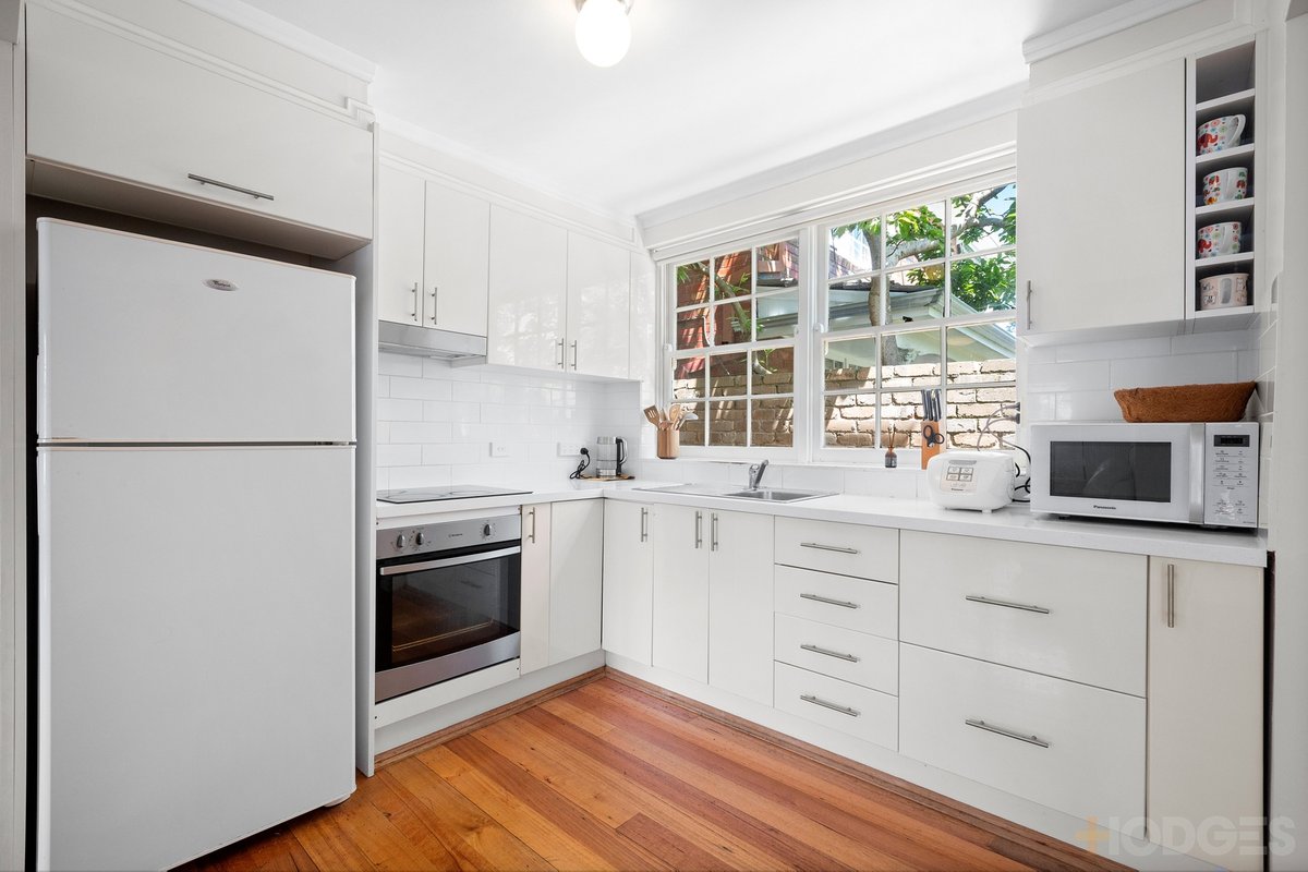 1 / 8 Lilian Court Beaumaris - Residential for sale