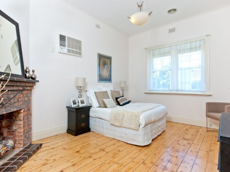 18 Loch Street YARRAVILLE - Residential for sale