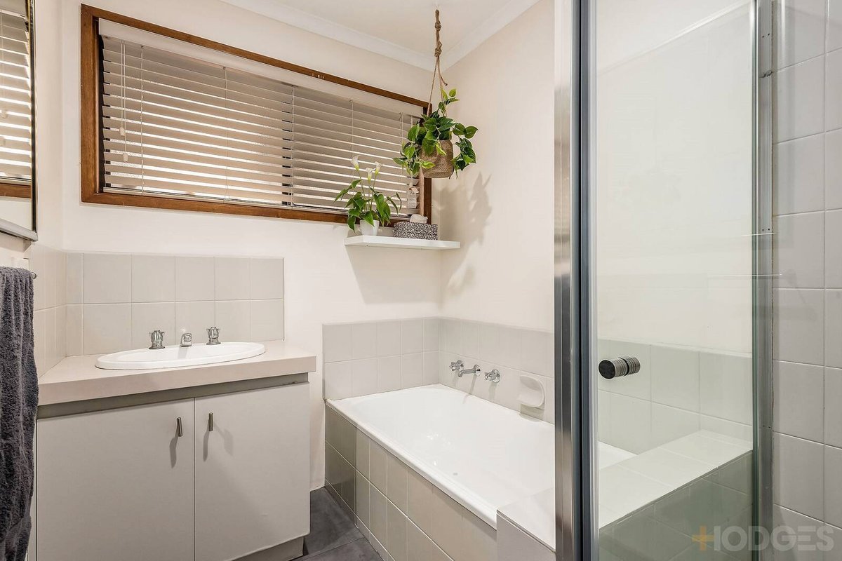 18 Phillip Court Cranbourne North - Residential for sale