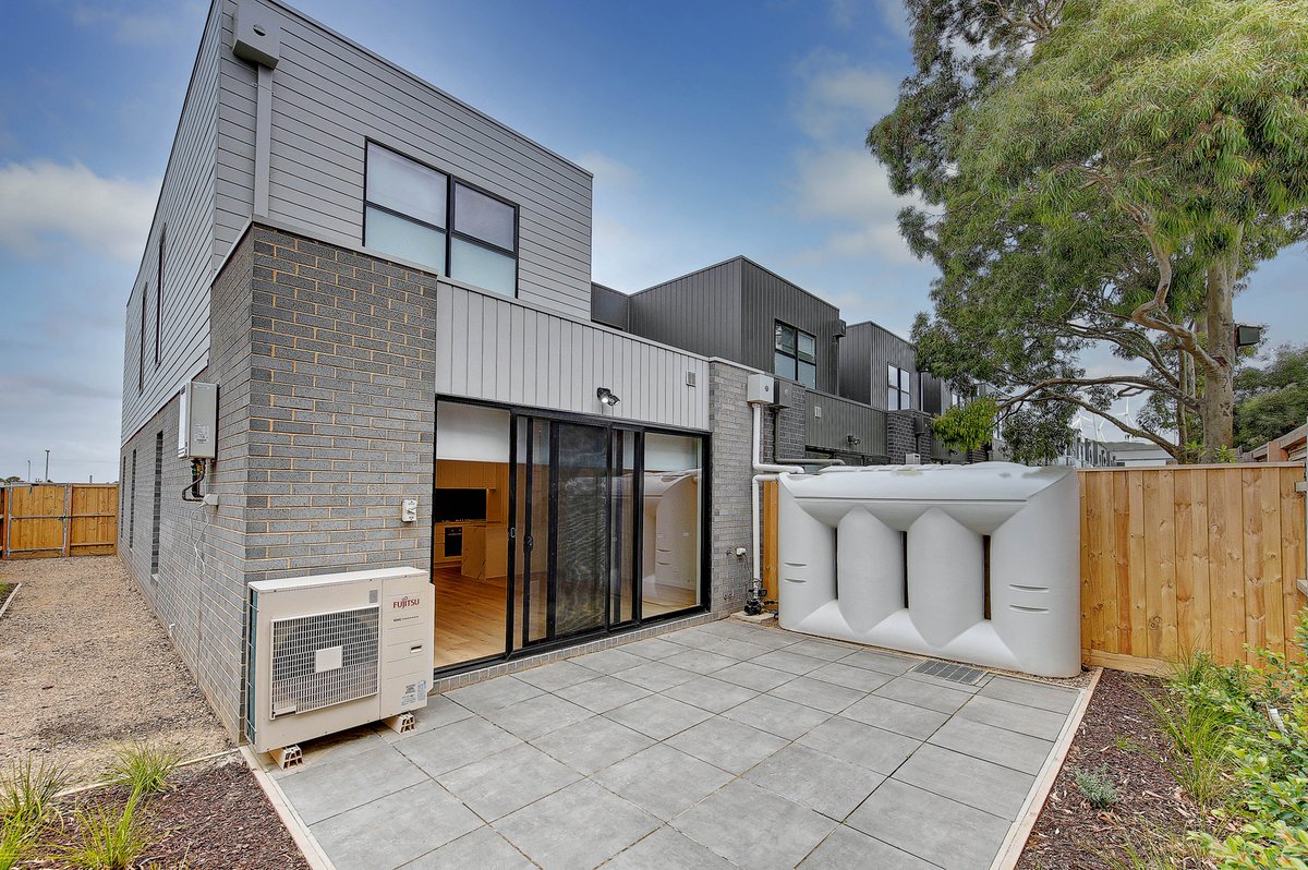 18 Piccolo Circuit Williamstown North - Residential for sale