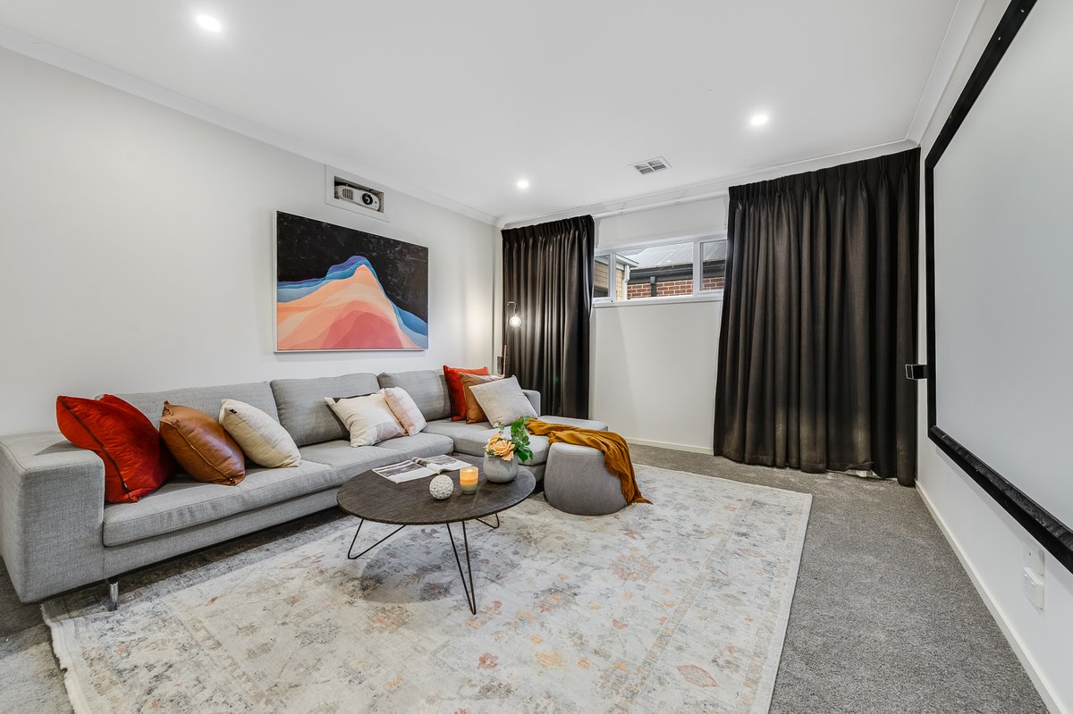 18 Powlett Street Werribee - Residential for sale
