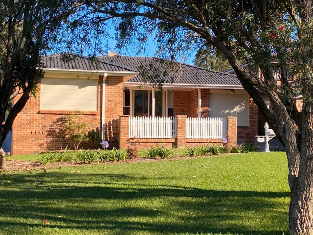 18 Ritchie Crescent, HORSLEY NSW 2530