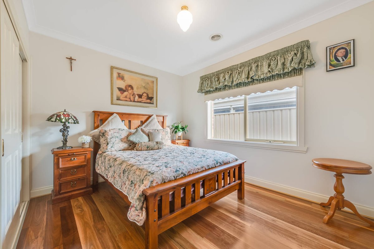 18 Treeside Drive Tarneit - Residential for sale