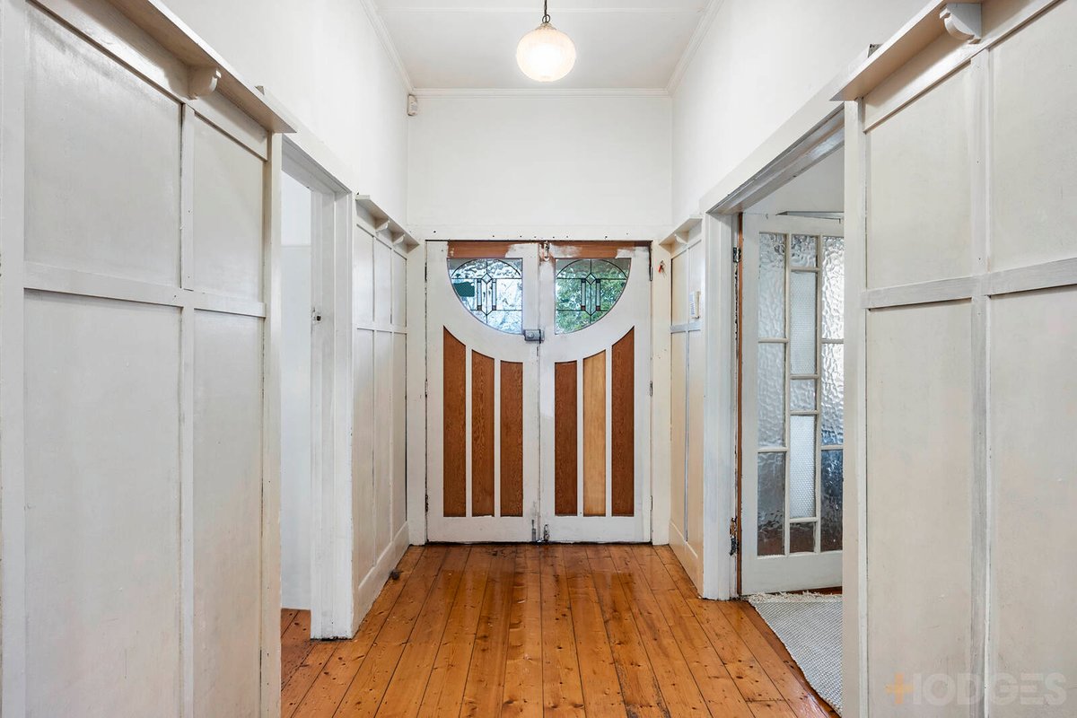 18 Wimmera Avenue Manifold Heights - Residential for sale