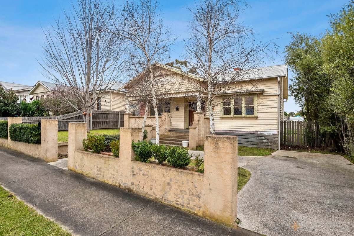 18 Wimmera Avenue Manifold Heights - Residential for sale