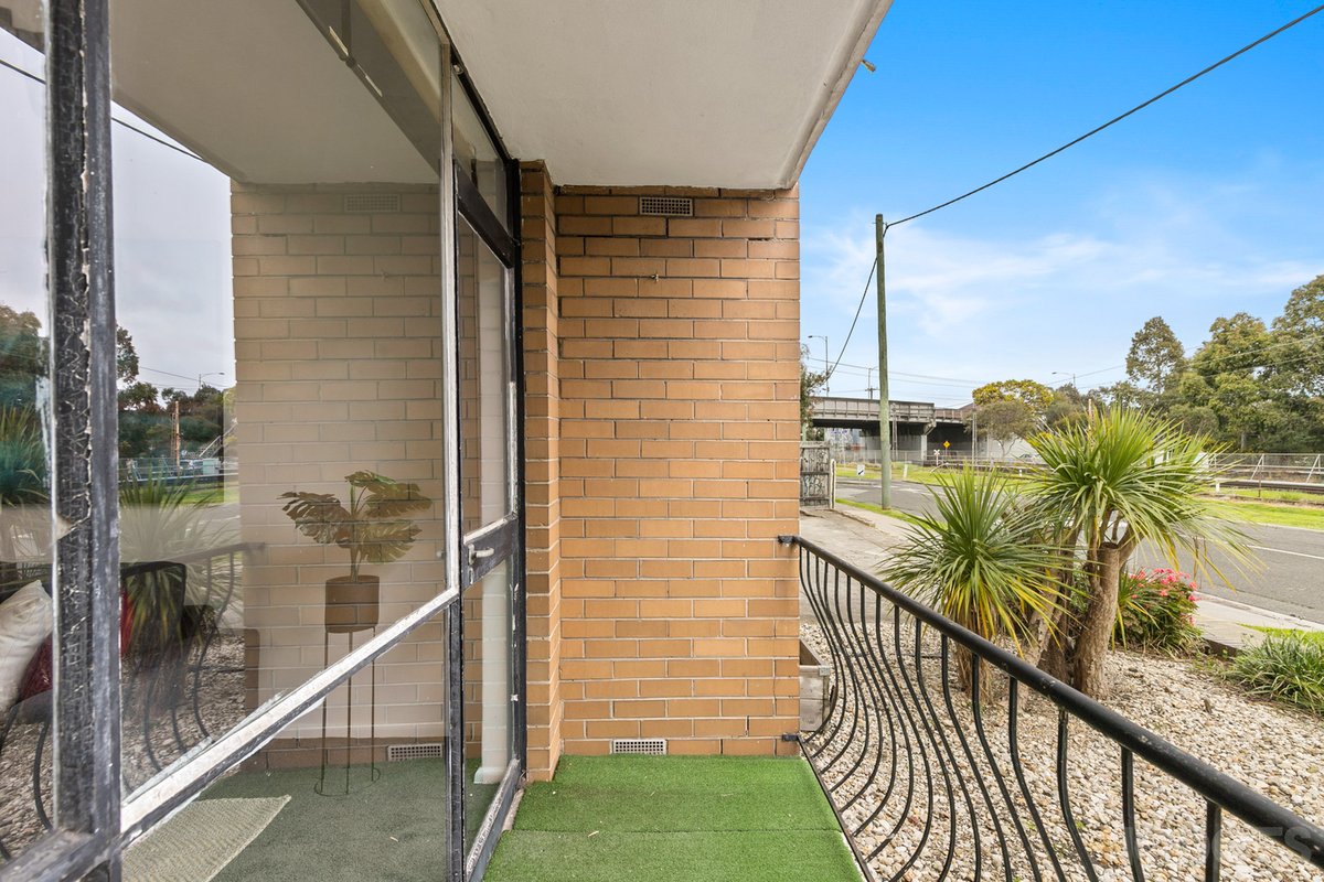 1 / 81 Bellairs Avenue Yarraville - Residential for sale