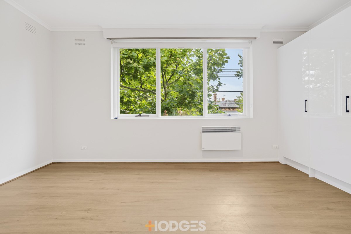 18 / 13 Crimea Street St Kilda - Residential for lease