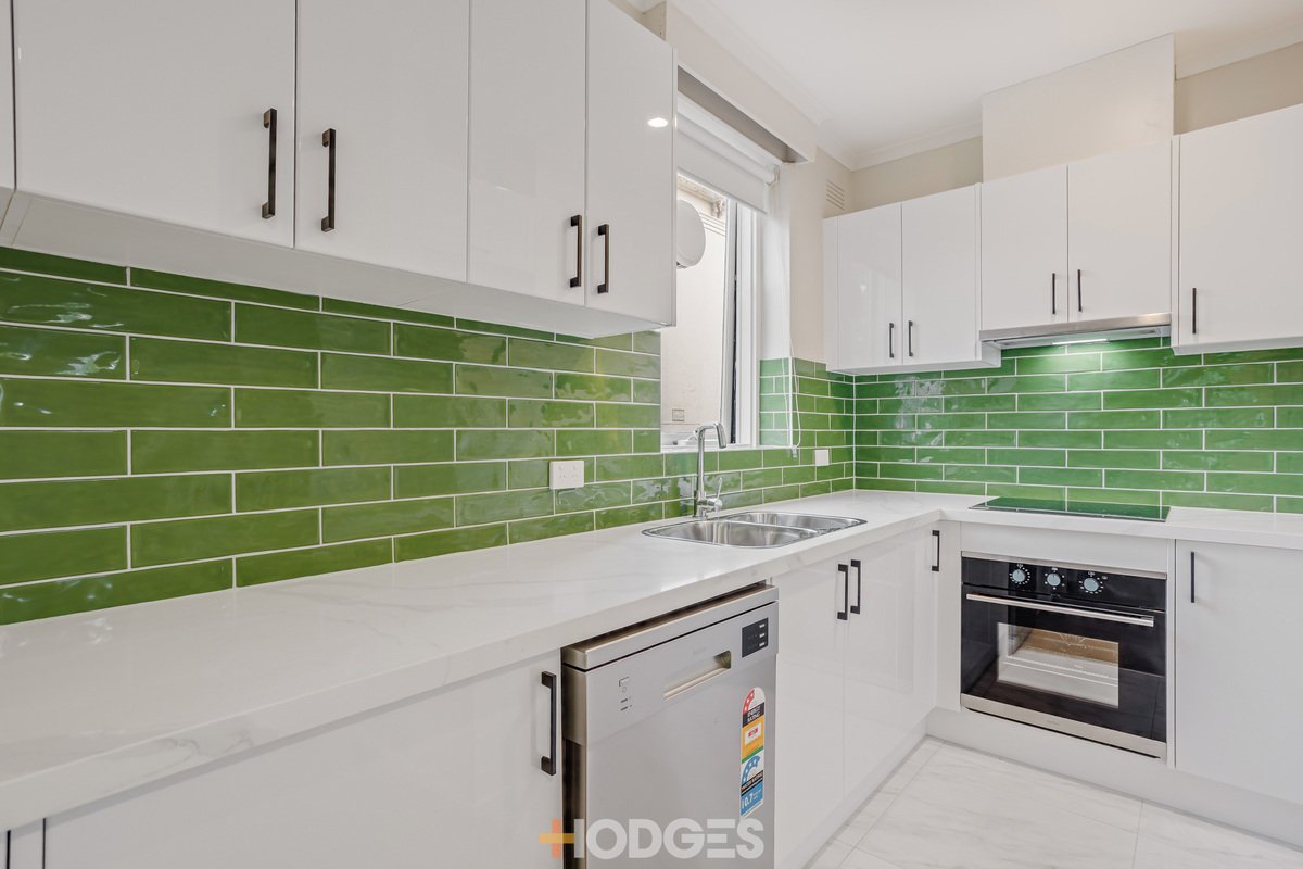 18 / 13 Crimea Street St Kilda - Residential for lease