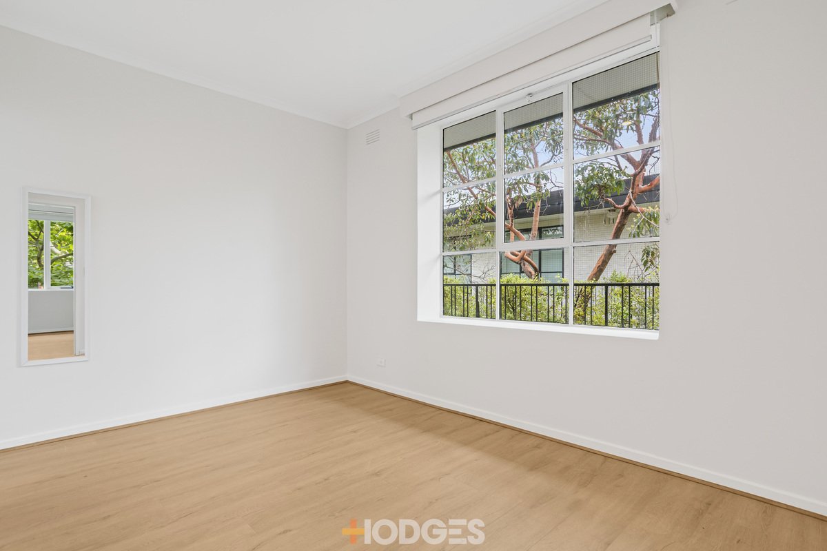 18 / 13 Crimea Street St Kilda - Residential for lease