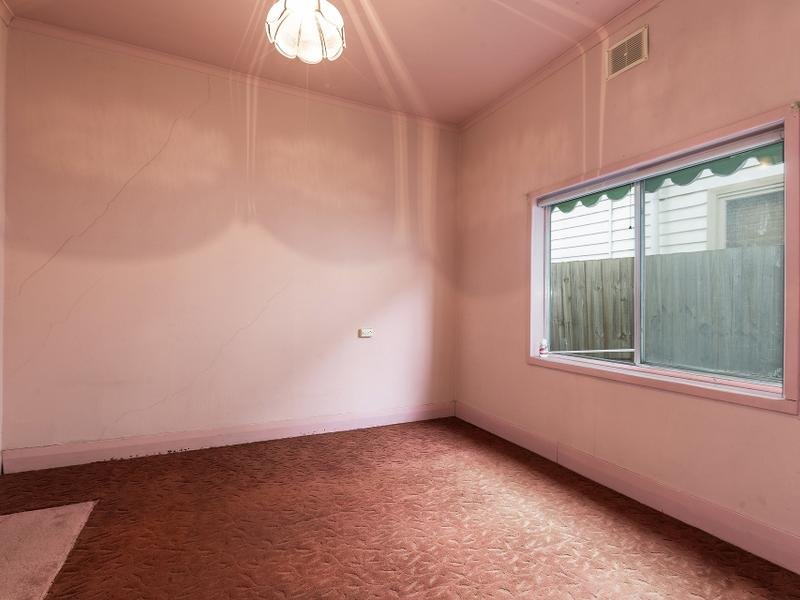 182 Queensville Street KINGSVILLE - Residential for sale