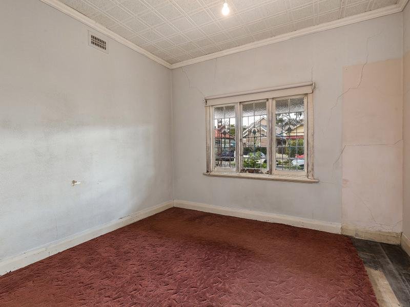 182 Queensville Street KINGSVILLE - Residential for sale
