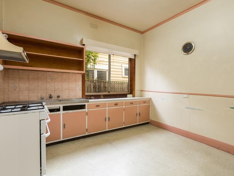 182 Queensville Street KINGSVILLE - Residential for sale